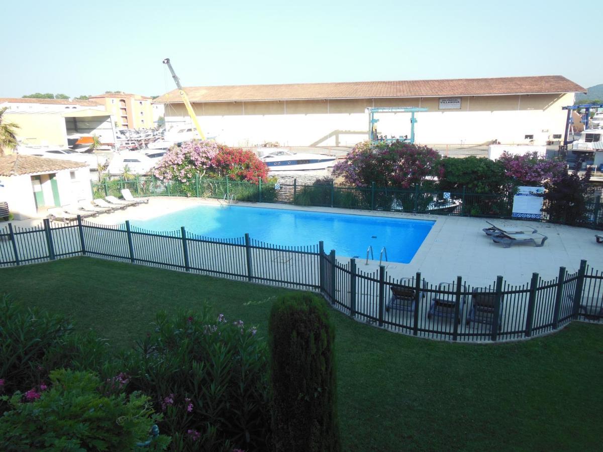 Luxury Apartment In Port Grimaud Luaran gambar